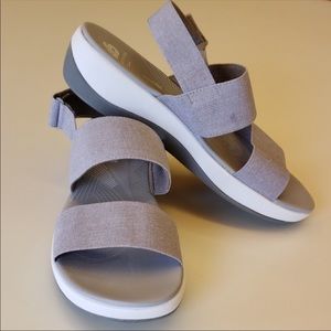 Clark’s Cloudsteppers sandals
